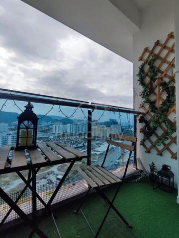 Queens Residences Q1 @ Queens Waterfront 1