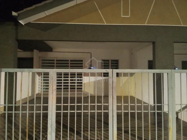 Mencari Penyewa Rumah di Taman Tronoh Akasia 1