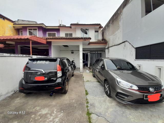[BOOKING RM1K] Double Storey Desa Vista Salak Tinggi, Sepang 1