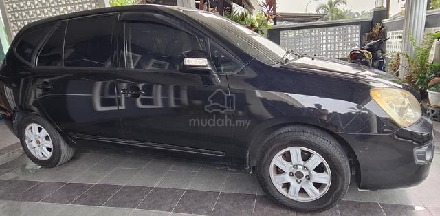 Kia Rondo 2.0 A - 4
