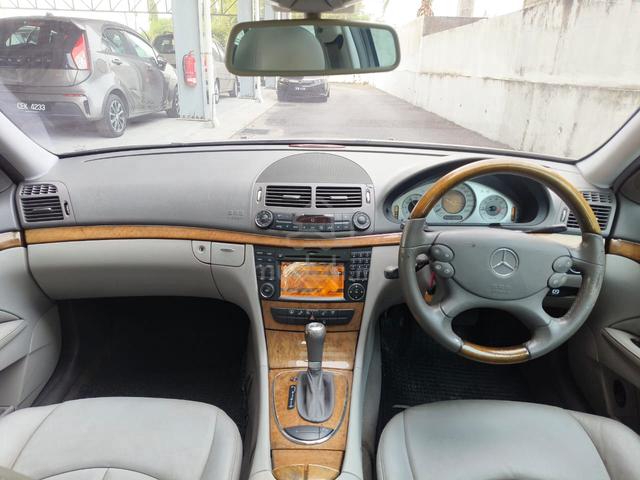 2009 Mercedes Benz E230 (A) AMG Sport - 4