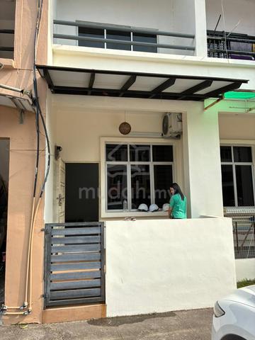Summer Park Townhouse @ Seri Alam 1