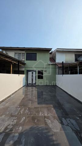 FREEHOLD RENOVATED Double Storey Taman Menara Maju Klang 1