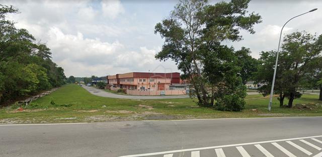 Nilai town Centre  🔥commercial land🔥 free hold main road 3