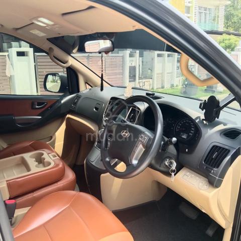 2019 Hyundai GRAND STAREX 2.5 EXECUTIVE PLUS - 2