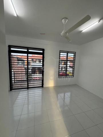 Teres 2 Tingkat Rumah Baru Taman Jasin Bestari  5