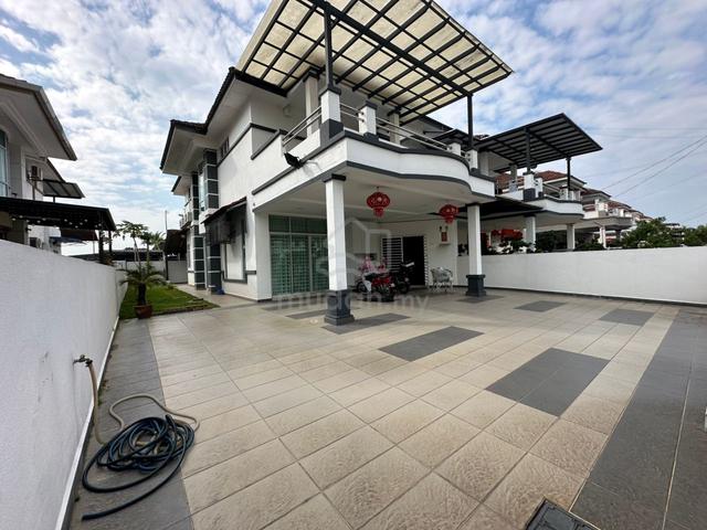 Taman Selayang Jaya 2-storey Semi-D Land Area: 3,200 sqft 1