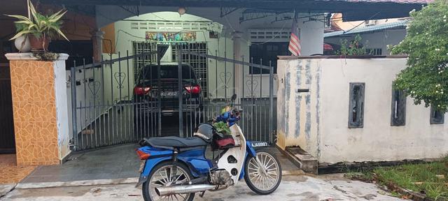 House for Sale at Taman Wawasan (Negotiable) 1