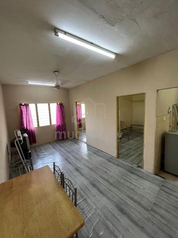 Rumah Pangsa Nilam Sari Flat 1