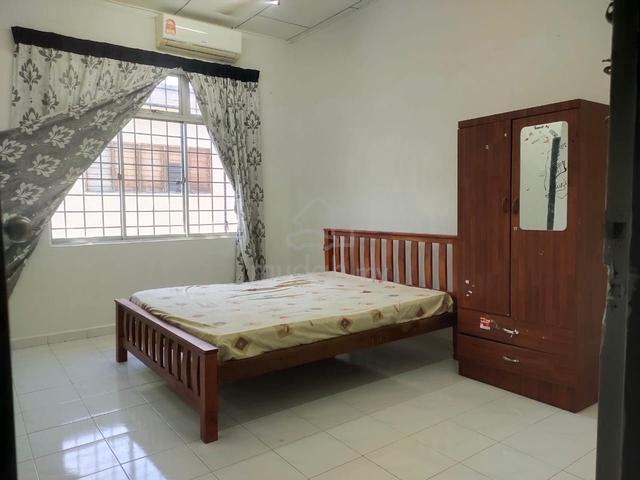 Room for rent at Ujong Pasir 1