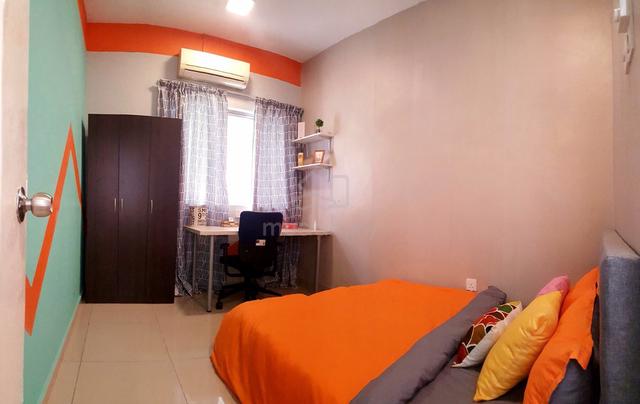 Queen Bedroom @ Ridzuan Condo, Sunway, Taylor's, Monash, Sunway Uni 1