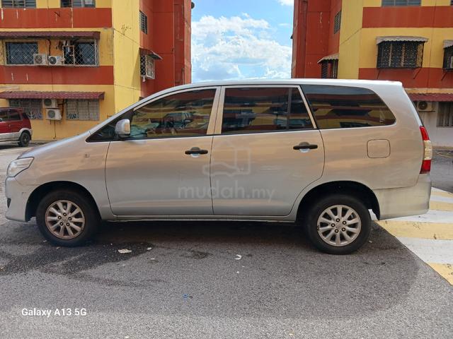 2015 Toyota INNOVA 2.0 AUTO MPV - 3
