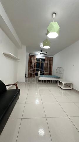 Parc Regency 1