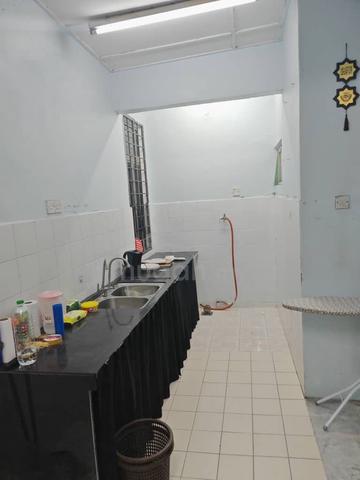 Kenanga Apartment (Putra Perdana) 4