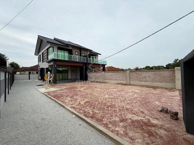 Rumah Semi-D 2 Tingkat di Mengabang Telipot, Batu Rakit , Terengganu 1