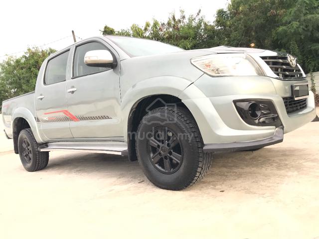 Toyota HILUX 2.5 G TRD(A)LEATHER SEAT/TRD BODYKIT - 1