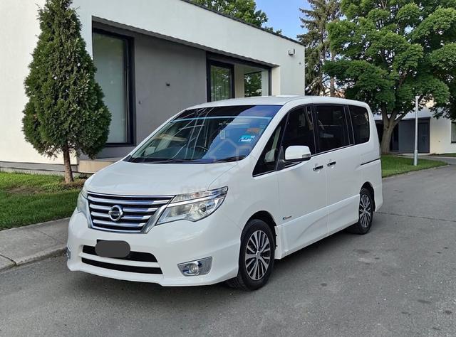Nissan Serena S HYBRID HIGHWAY STAR - 1