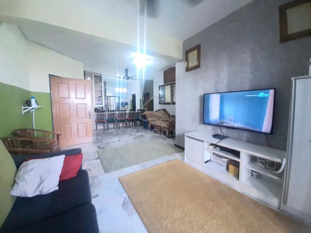 Sri Ledang 1