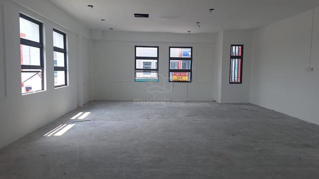 Pontian-Kota Emas 3 corner shop lot 1