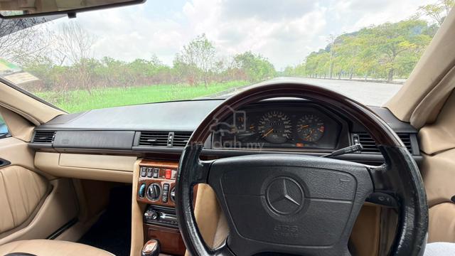 1995 Mercedes Benz 280SE 2.7 (A) - 4
