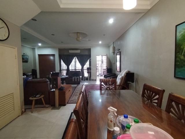 20' x 70' RENOVATED 🤩 Double Storey Seksyen 23 @ Shah Alam FOR SALE! 4
