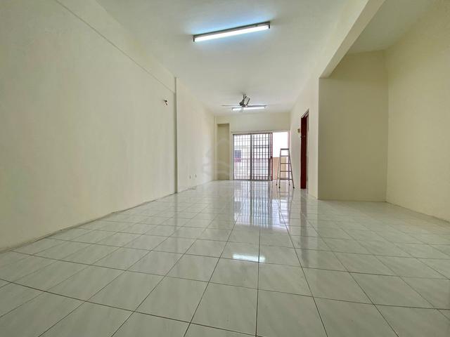 Pandan Court 1
