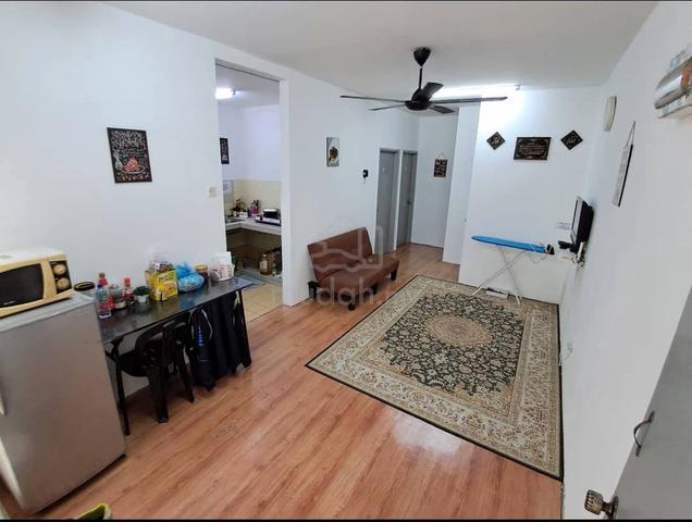 Bilik Sewa Single (Lelaki) Pangsapuri Enggang, Puchong Kinrara BK6F 

 1