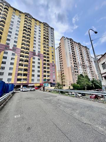 Lagoon Perdana 1