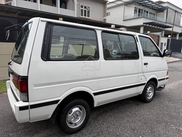Nissan VANETTE C22 WINDOW VAN Aircond Sgt Sejuk - 2