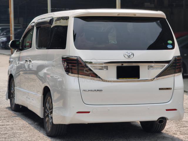 2014 Toyota ALPHARD 2.4 240S TYPE GOLD ANH20W - 3