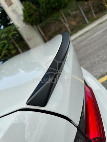 2021 Bmw 330i M SPORT 2.0L (A) - 3