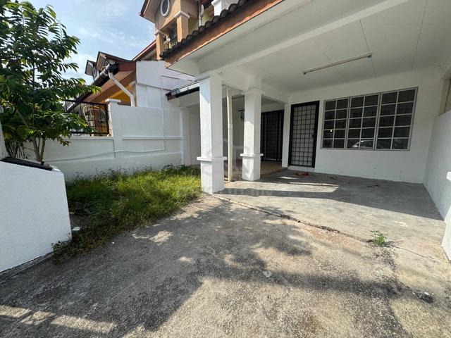 Bukit Puchong 2 Storey Terrace House 22x75sf Basic Gated Guarded Bp 11 1