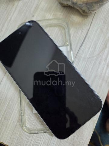 Apple iPhone 15 128 GB - photo 3 of 6