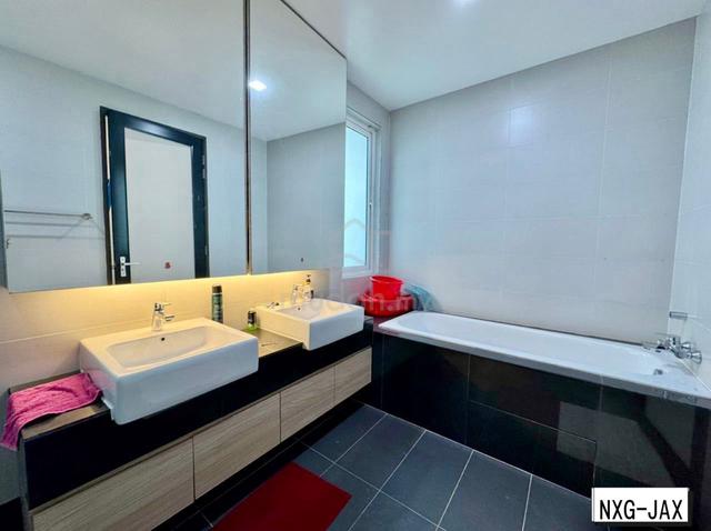 Fully Furnished & Renovated Delora Bandar Bukit Raja Klang 2.5 Sty Hse 1