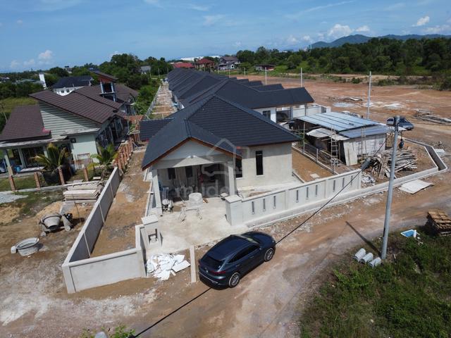 Banglo 4 bilik Jalan Semarak (Tepi Taman Sapura Indah) 1