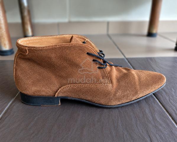 Bespoke Designer 3-Piece Suit + ASOS Brown Shoes | - photo 3 of 6