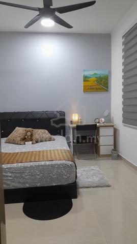MENTARI COURT, NICE / CLEAN, For GIRL Unit / MEDIUM ROOM,Bandar Sunway 1