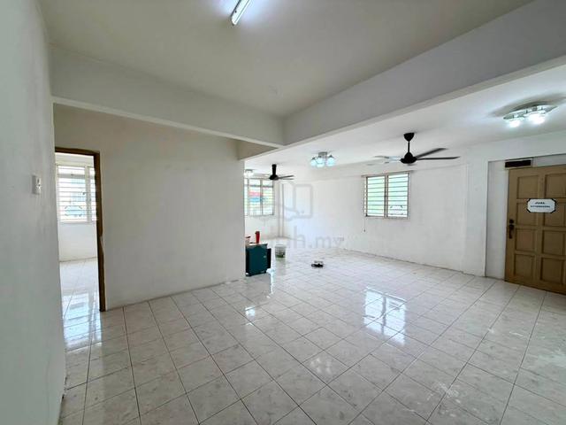 Apartment Taman Topaz 1