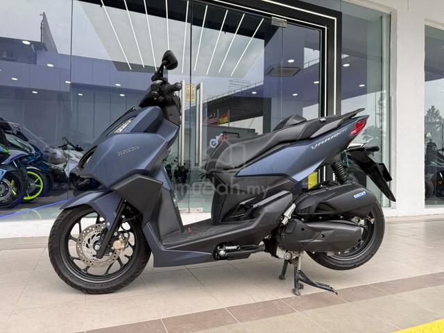 2025 Honda Vario 160 ( 9K KM & 99.9% LIKE NEW ) - photo 2 of 10