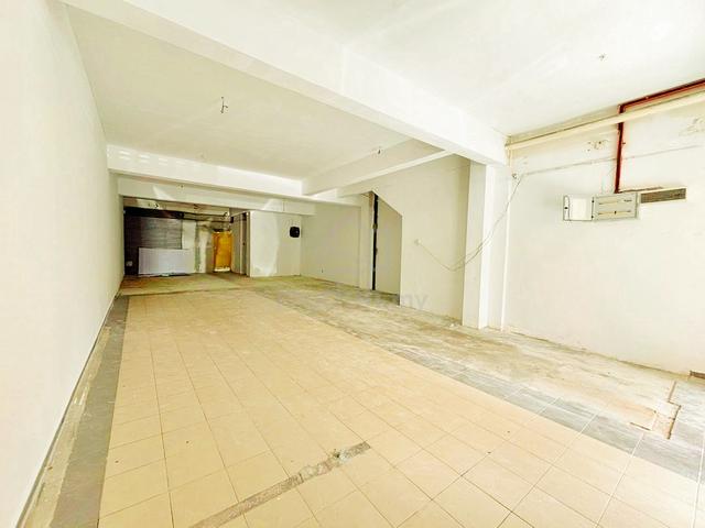 Ground Floor SHOP Ukay Perdana Ampang (Good Location) sering point 1