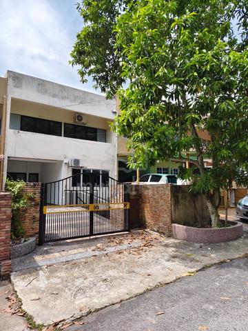 3.5 Storey Taman Kesuma Ampang Selangor 1