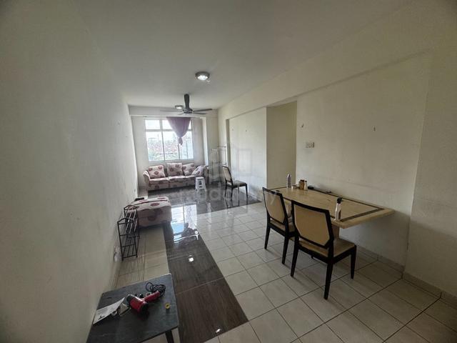 Indah Court Apartment (Bukit Indah) 1