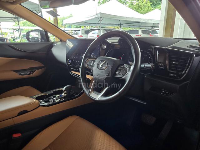 2023 Lexus NX250 2.5 Version L Luxury 4.5B/29k km - 5
