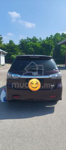 2013 Toyota WISH 1.8 S FACELIFT (A) - 4