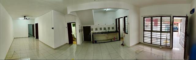 【 Ground floor unit, metal grilled 】Townhouse, Amansiara, Selayang 1
