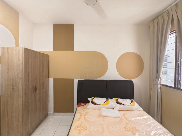 Middle Room(Fully Furnished) at Puncak Damansara, Bandar Utama. 1