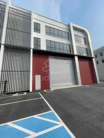 Ready Move In!! 3 Storey Semi D Factory Rent Pulau Carey Jenjarom 1