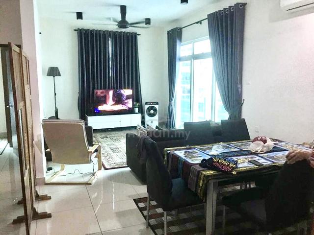 M Condominium @ Larkin 1