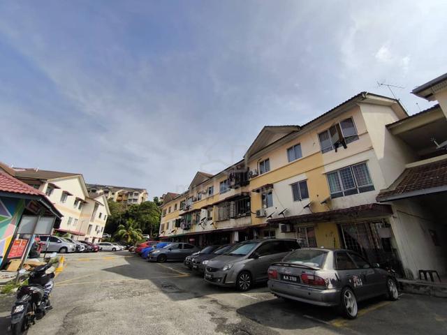 Dahlia Apartment (Jalan Melor) 1