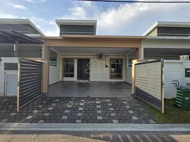 Single Storey Terrace House with furniture for Rent 1